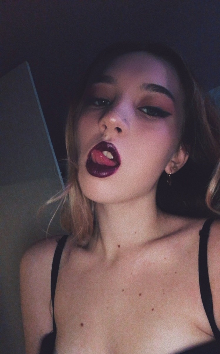 Инга привлекательная девушка из Иваново цена от 3500 руб