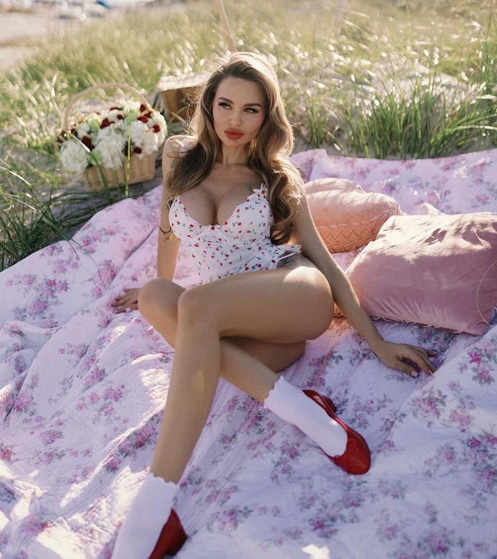 Лорочка привлекательная девушка из Иваново цена от 6000 руб