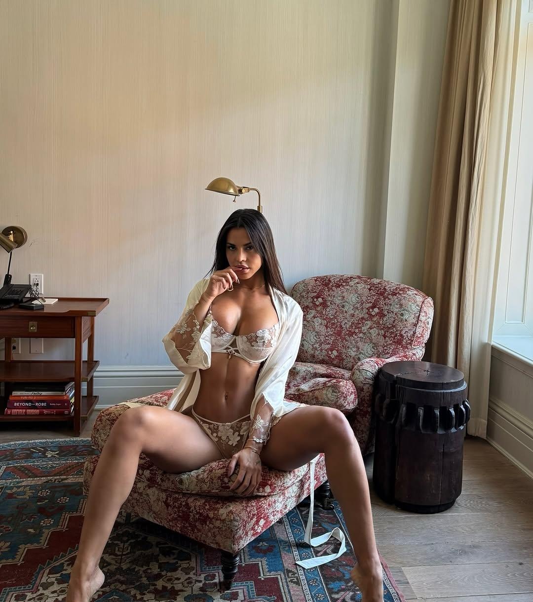 Тоня привлекательная девушка из Иваново цена от 8000 руб