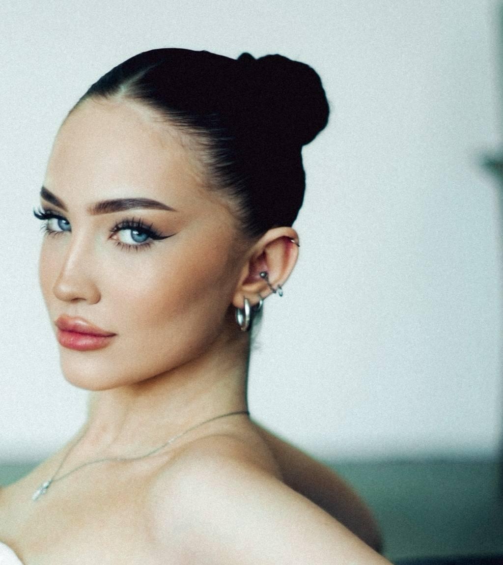 Светик привлекательная девушка из Иваново цена от 6000 руб