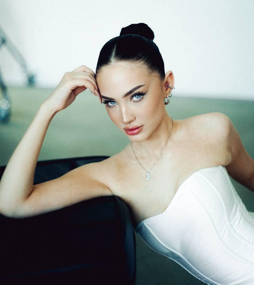 Индивидуалка Светик, доступна для личного знакомства от 6000 руб